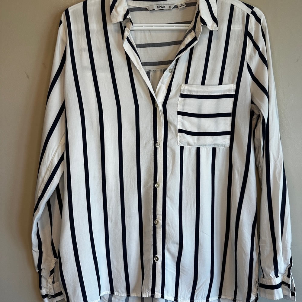 ONLY women’s Navy and White Striped Shirt